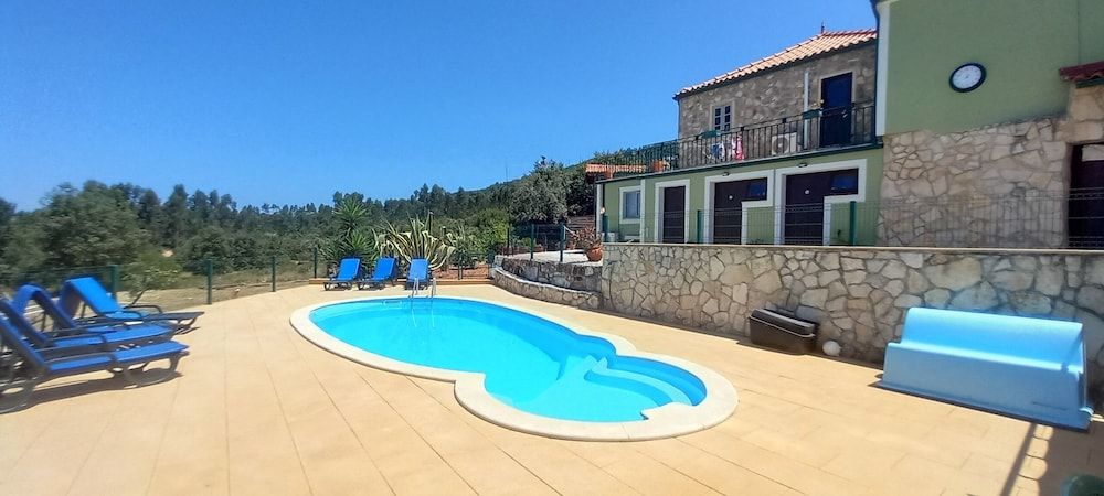 Casa De Campo De Oliveiras -1 estrellas en Penela