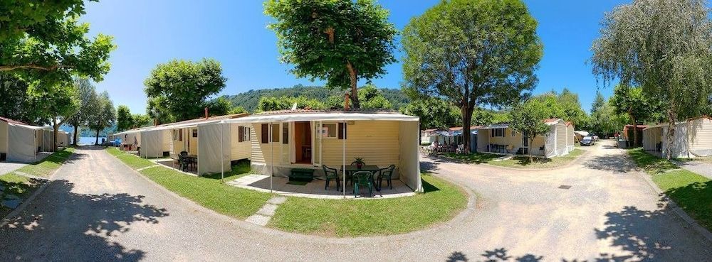 Camping Solcio -1 estrellas en Lesa