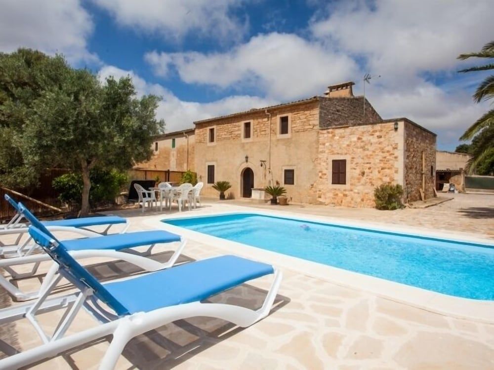 Finca Ses Comes -1 estrellas en Es Llombards