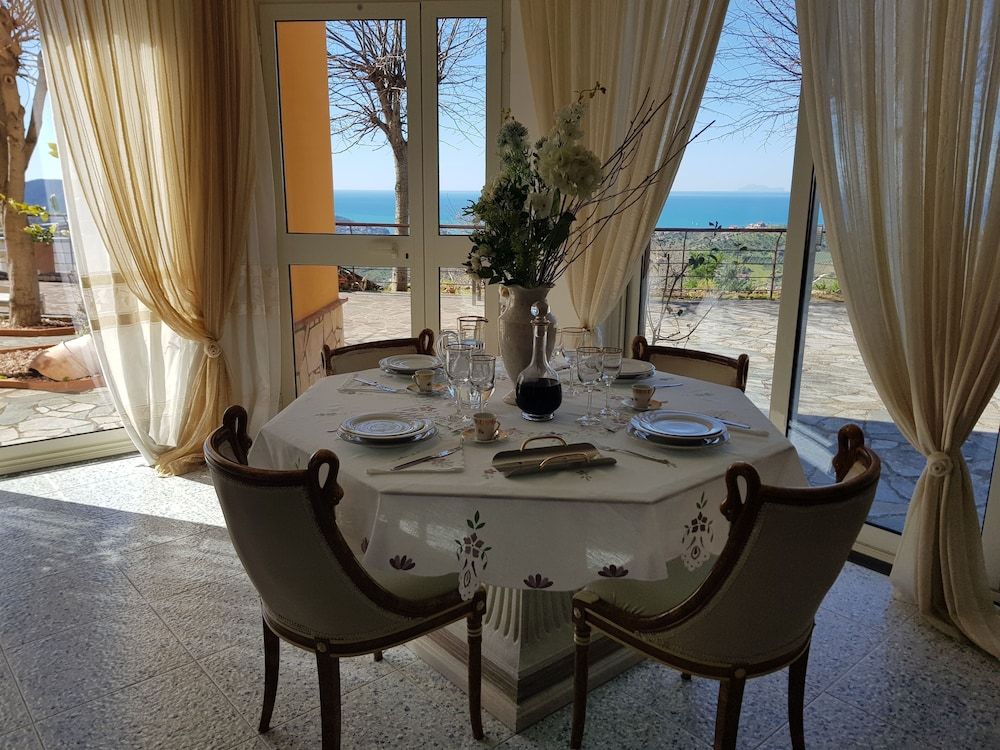 B&B Il Giardino Di Armida -1 estrellas en Ogliastro Cilento