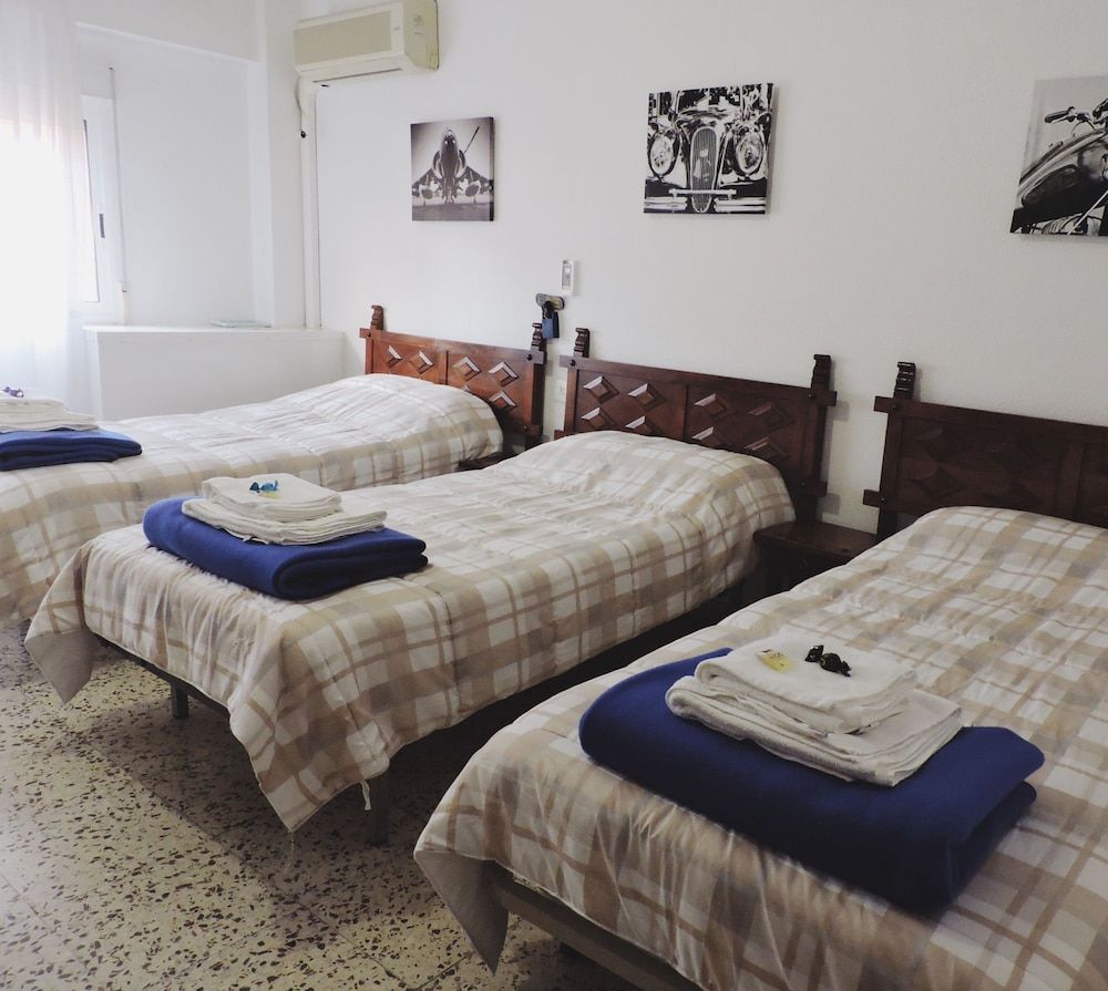 Hostal Monreal -1 estrellas en San Juan de Alicante
