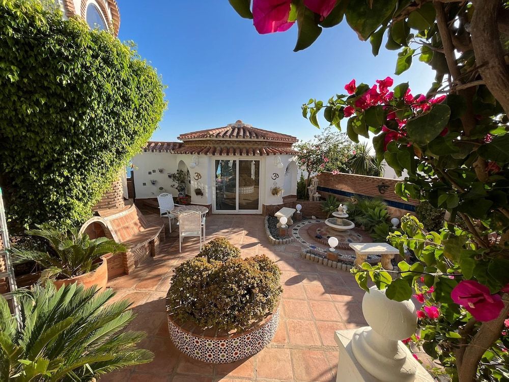 Casa Hermosa -1 estrellas en Torre de Benagalbón