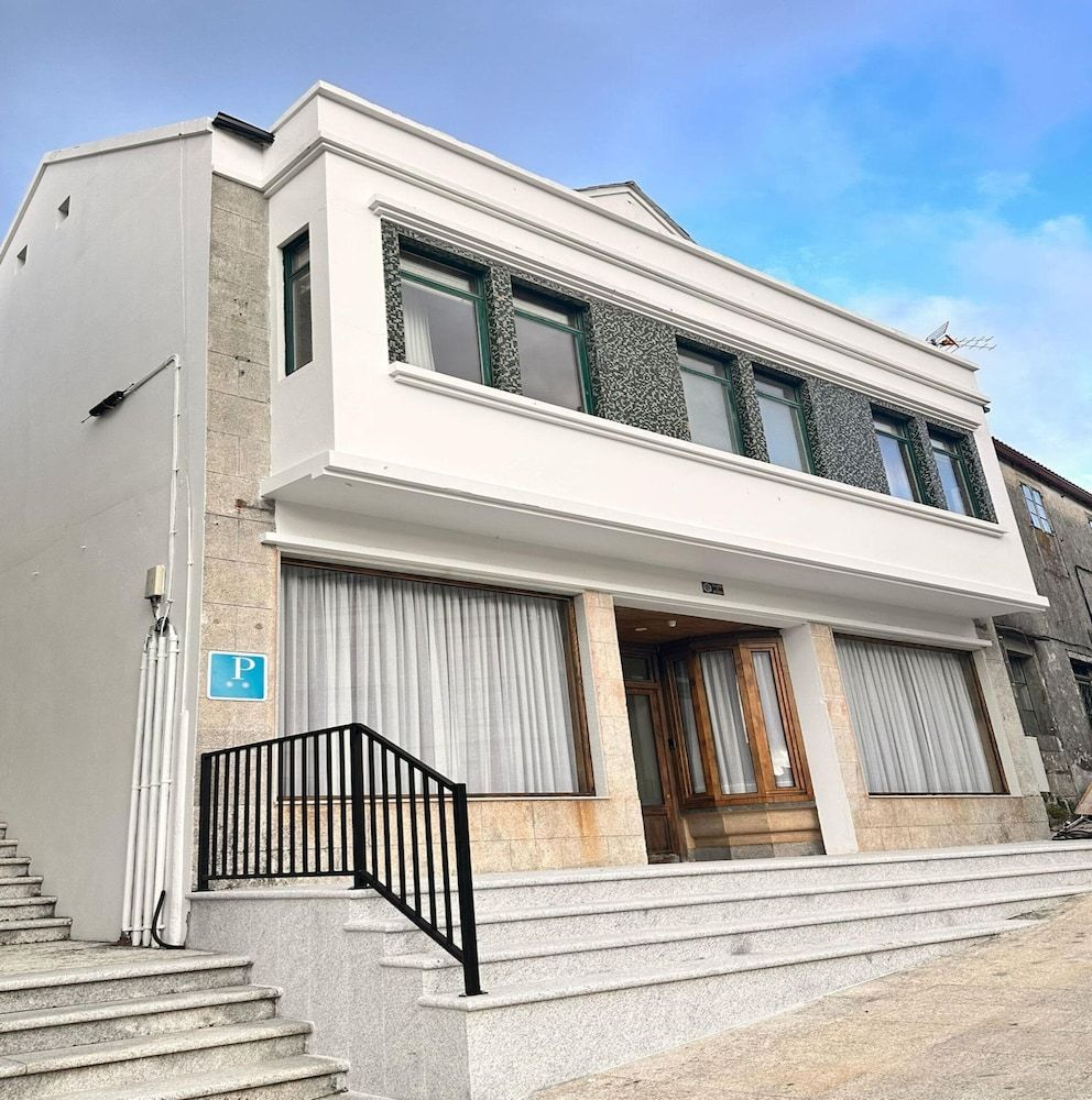 PENSION SOBRADO -1 estrellas en Porta