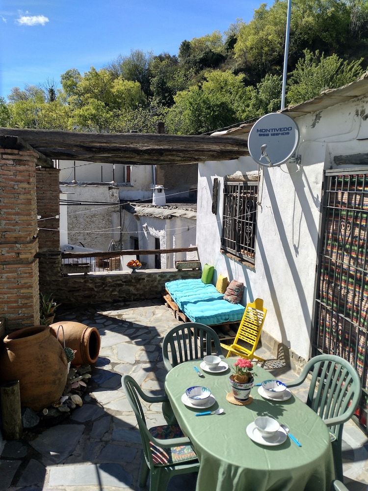 Castaño Real -1 estrellas en Atalbéitar