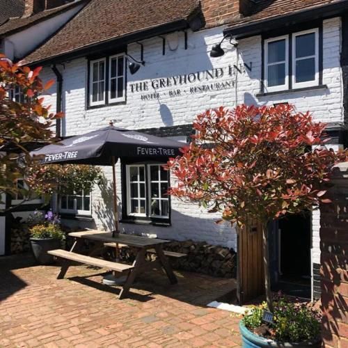 OYO The Greyhound Inn 3 étoiles à Gerrards Cross