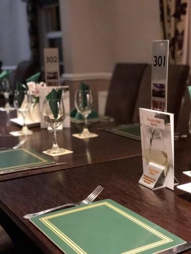 The Racehorses Hotel 3