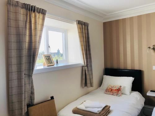 The Aberdeen Arms Hotel 2
