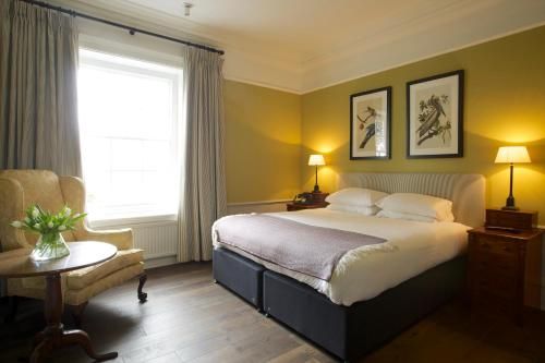 The Manor at Sway – Hotel, Restaurant and Gardens 3