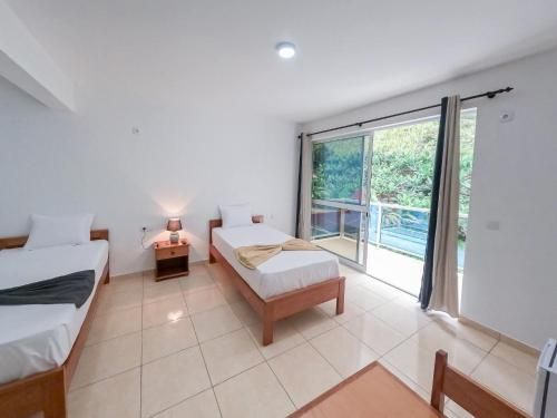 Residencial Mãe Nona -1 estrellas en Ribeira Grande