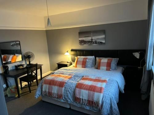 Upton Arms Hotel 3