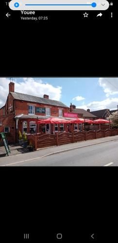 The Emmbrook Inn Hotel 3
