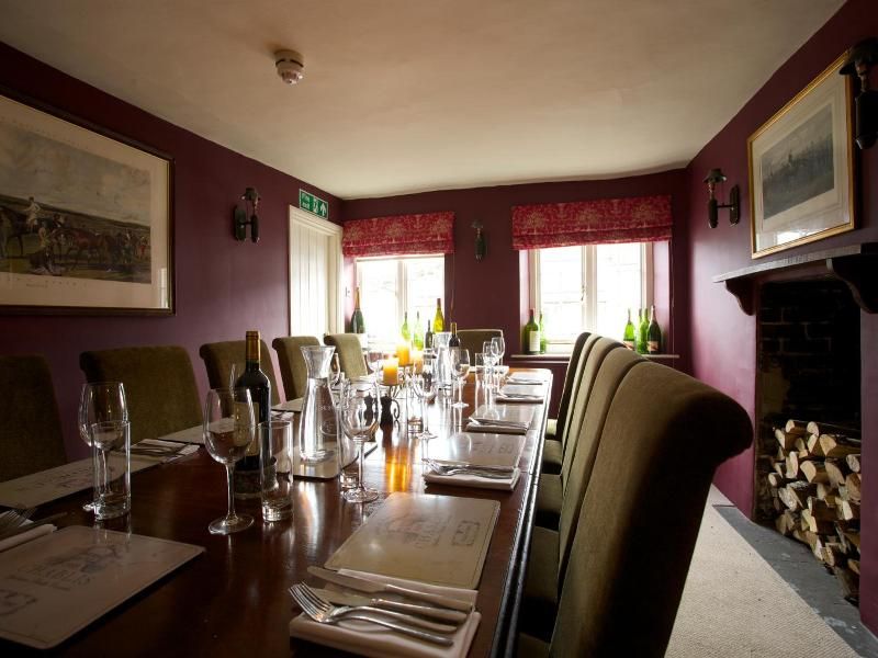 "the Royal Oak, Yattendon" 4 étoiles à Frilsham