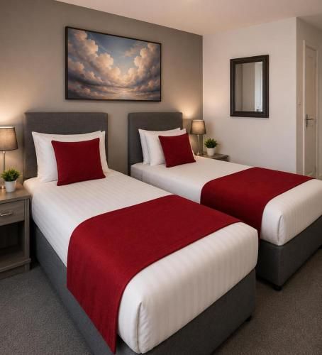 Saram Lodge Dudley 3
