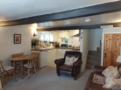 Black Horse Cottage 2