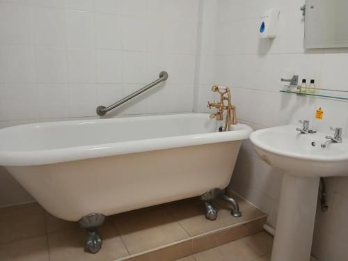 The George Hotel, Dereham 2
