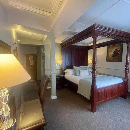 The White Hart Hotel Witham 2