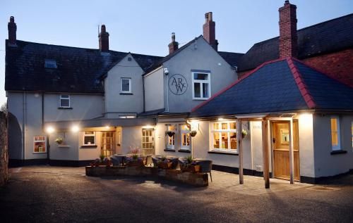 The Wallace Steakhouse with Rooms -1 estrellas en Usk