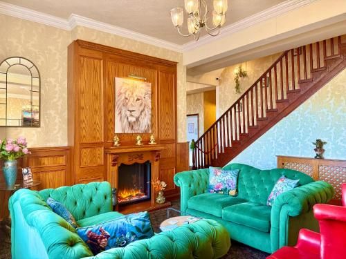 The Lion Hotel 3