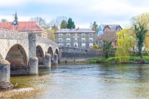 The Lion Hotel -1 estrelas em Builth Wells