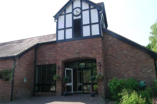 The oaklands hotel 2