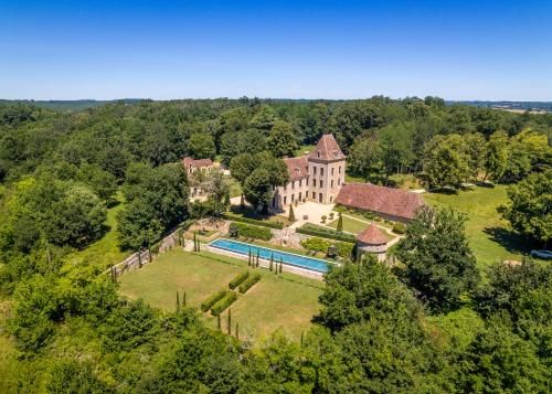Chateau de Lascoups 4 étoiles à Saint-Martin-des-Combes