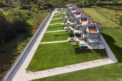 V Luxury Apartments Posidi 2