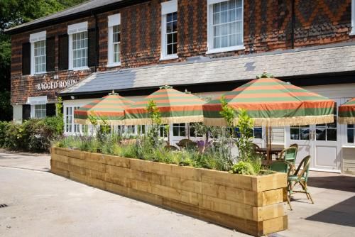 The Ragged Robin - A Heartwood Inn 2