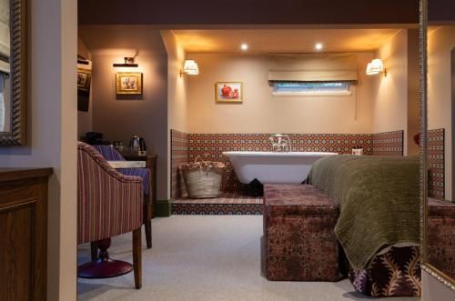 The Ragged Robin - A Heartwood Inn 3