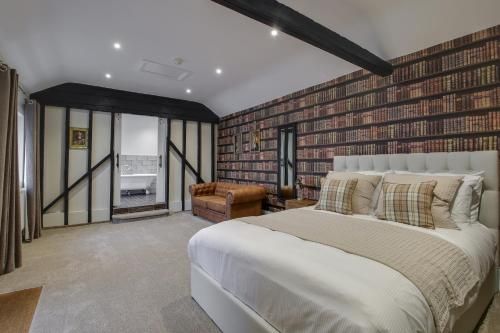 The Kings Arms Rooms 2