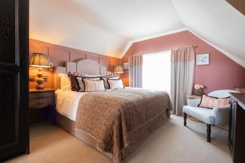 The George and Dragon - A Heartwood Inn 2