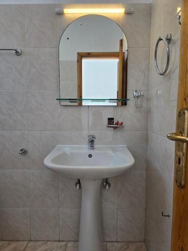 Gabi Rooms in Sougia 3