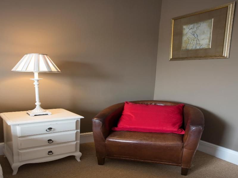 "the Beaufort, Raglan" 2