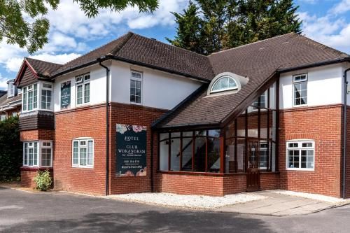 Club Wokingham Hotel -1 estrellas en Wokingham