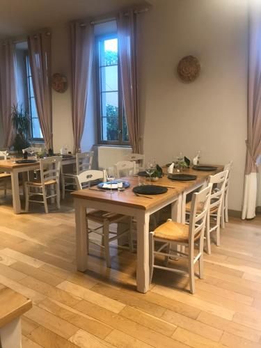 Auberge de la fontaine aux loups -1 estrellas en Saint-Sulpice-le-Dunois
