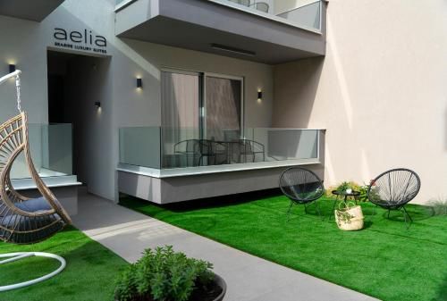 Aelia Seaside Luxury Suites 3