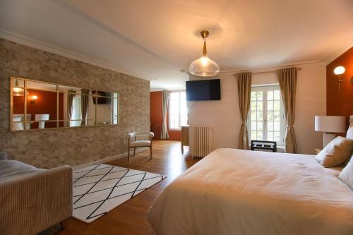 Quatorze - manoir au coeur du parc du Château de La Garnache 3