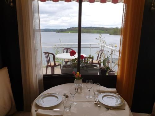 Hotel Restaurant La Caravelle -1 estrellas en Peyrat-le-Château