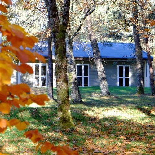 Ecoparc Des Monédières -1 estrellas en Saint-Yrieix-le-Déjalat