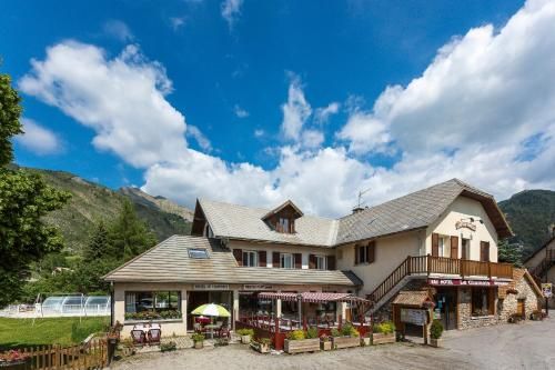 HOTEL LE CHAMOIS -1 estrellas en Ancelle