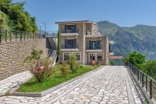 Lithorama Granitsa mountain rooms 2