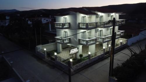 HOTEL ARIADNI -1 estrellas en Agia Anna