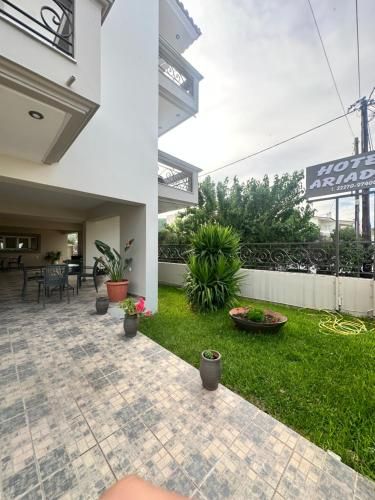 HOTEL ARIADNI 2