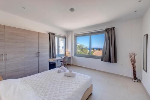 Chrysonisos Suites with Sunset & Seaviews near Kini -1 estrellas en Ano Syros