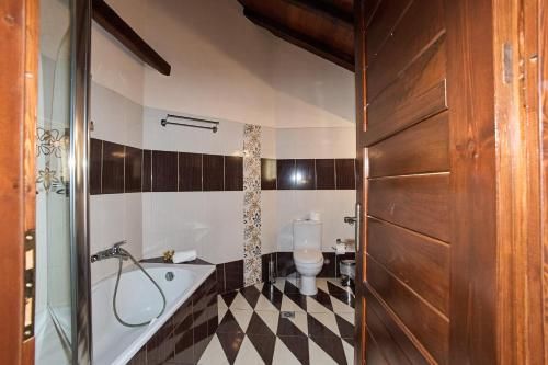 TERPOU StoneHouse and Suites "Junior Suite" 3