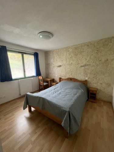 Le mas relais du Beaumont -1 estrellas en La Salle-en-Beaumont