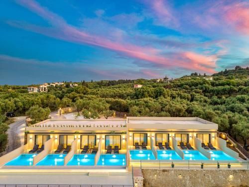 Helena's Aether Suites - Seaview & Heated Infinity Pool 2