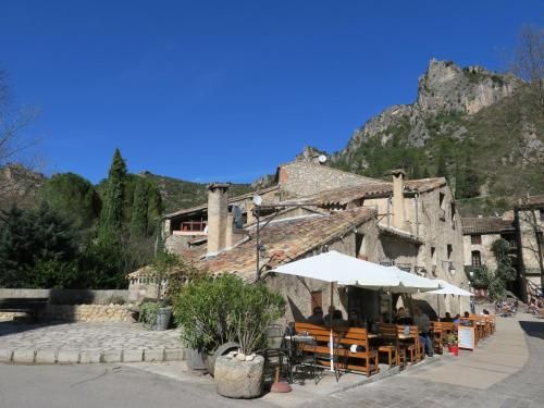 La Taverne de l'Escuelle -1 estrellas en Saint-Guilhem-le-Désert