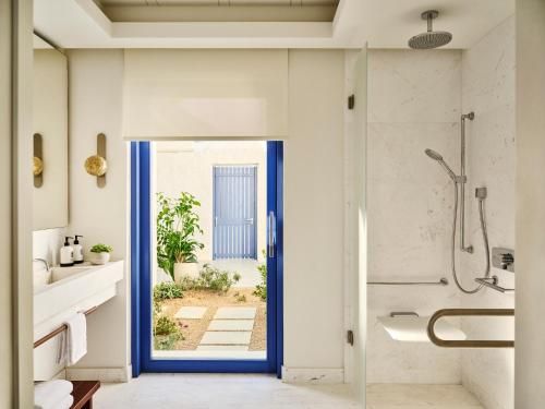 Four Seasons Hotel Mykonos 2