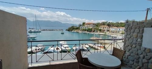 Prego Living Apartments -1 estrellas en Vathí