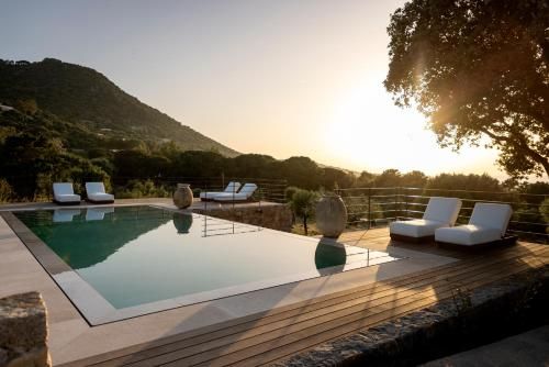 Les Paillers de Bodri - Vue mer et piscine - Adults Only -1 estrellas en Corbara